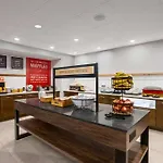 Hampton Inn & Suites Muncie 