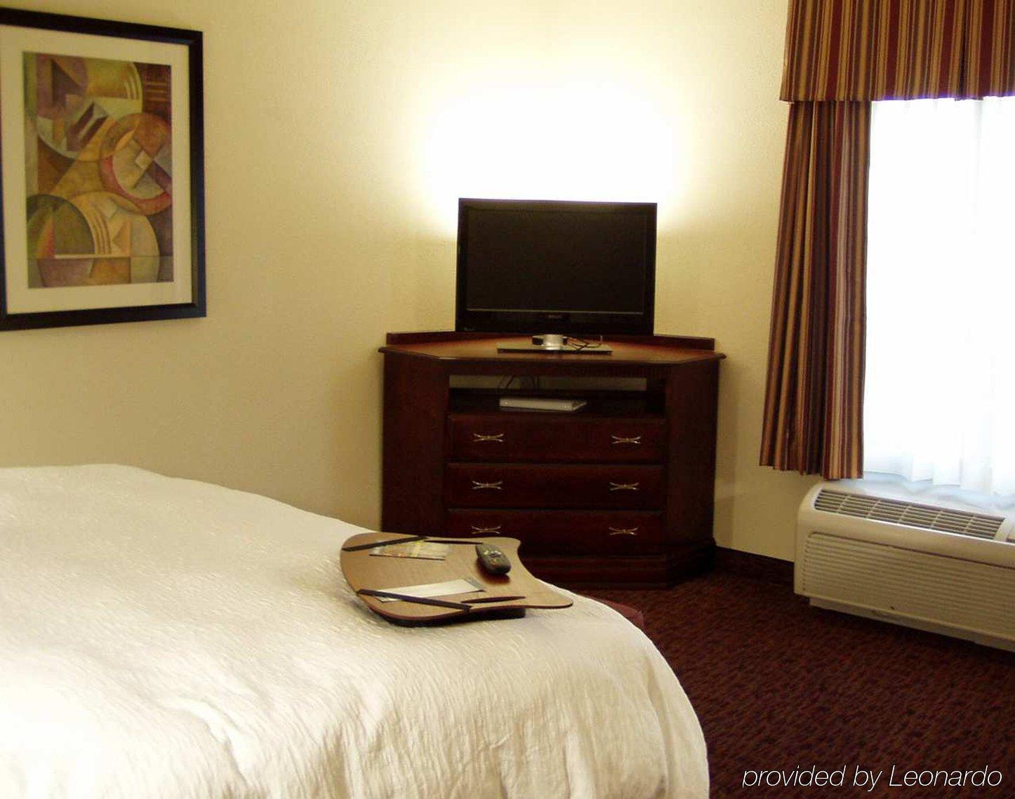 Hotel Hampton & Muncie