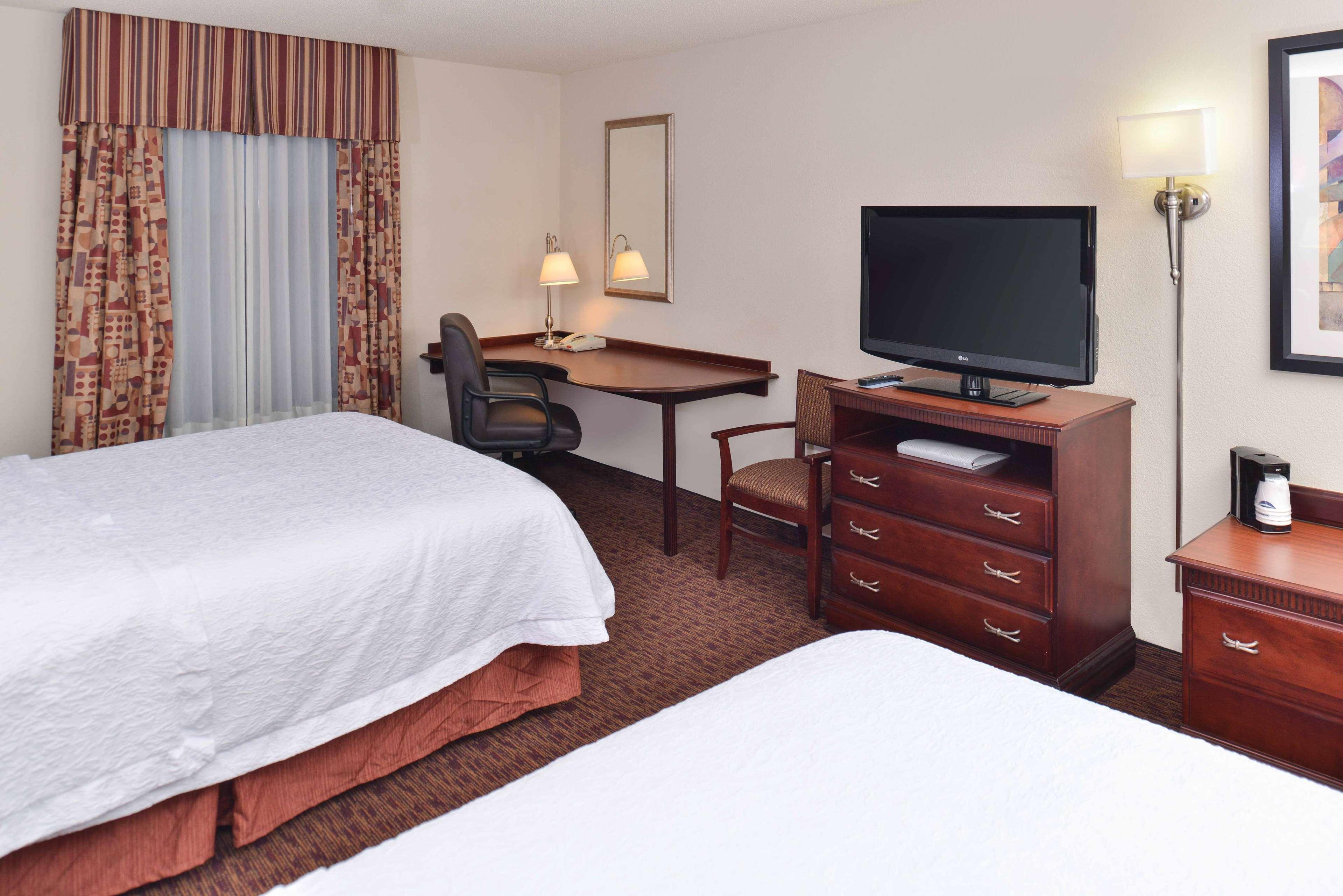 Hotel Hampton &