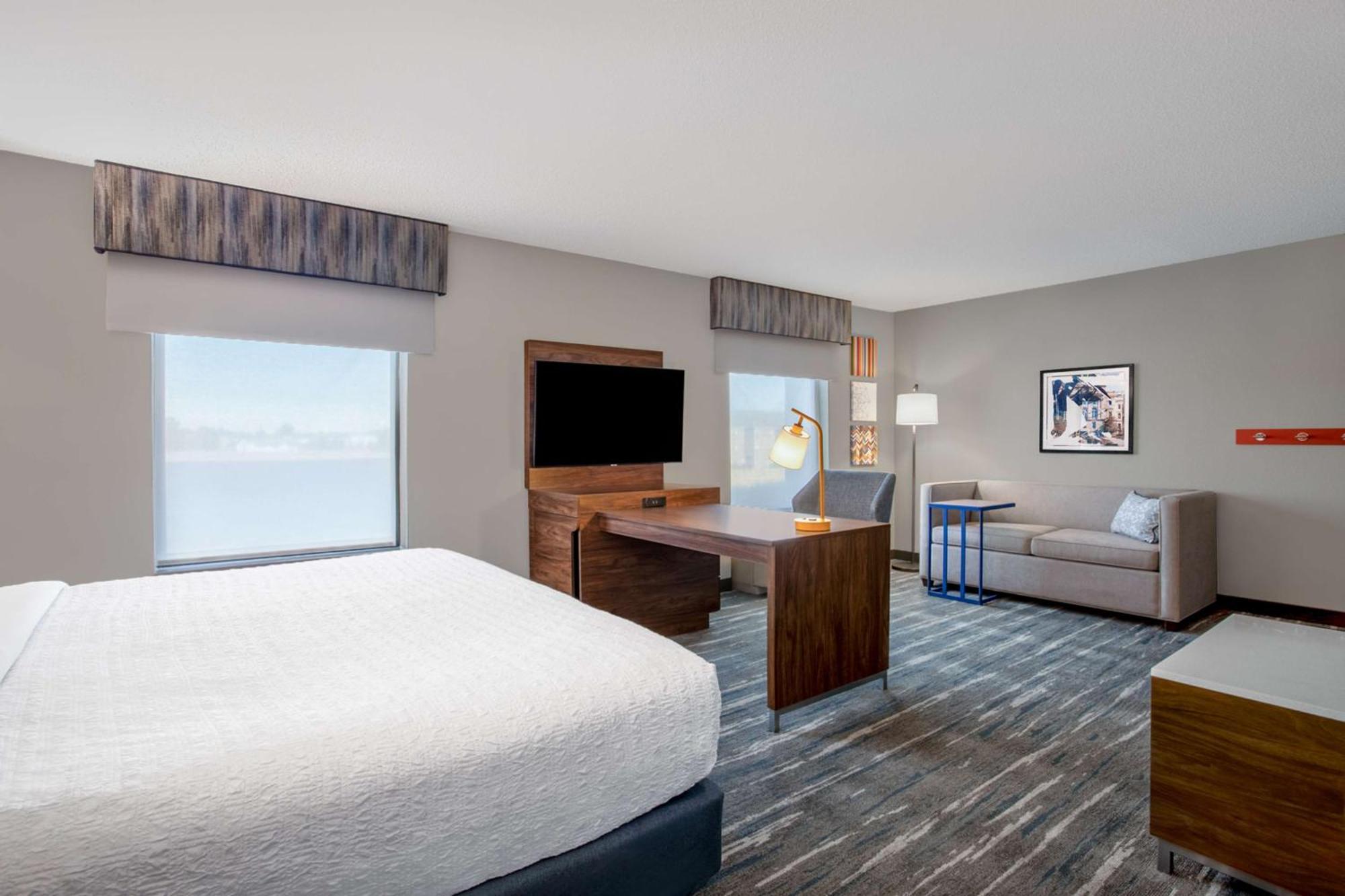 Hotel Hampton & Muncie