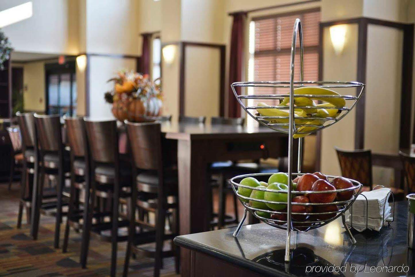 Hotel Hampton & 3*